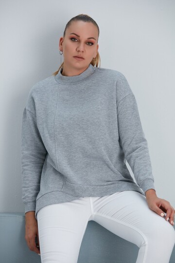 Kadın Gri Asimetrik Kesim Büyük Beden Sweatshirt
