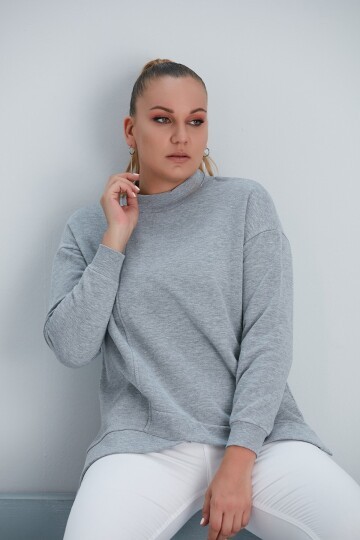 Kadın Gri Asimetrik Kesim Büyük Beden Sweatshirt