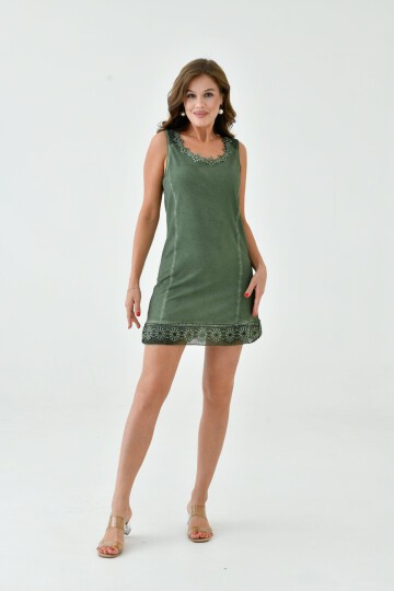 Kadın Güpürlü Yaka ve Etek Detaylı Kalın Askılı Yıkamalı Büyük Beden Curve Tunik Mini Elbise