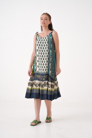 Kadın Kolsuz Desenli Eteği Pileli Büyük Beden Curve Yazlık Askılı Elbise