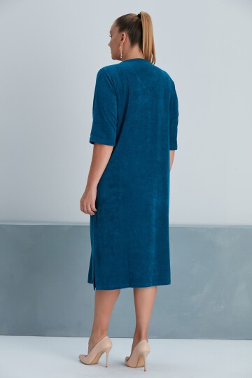 Kadın Kruvaze Yaka Taş Detaylı Uzun Büyük Beden Curve Ev Plaj Havlu Elbisesi