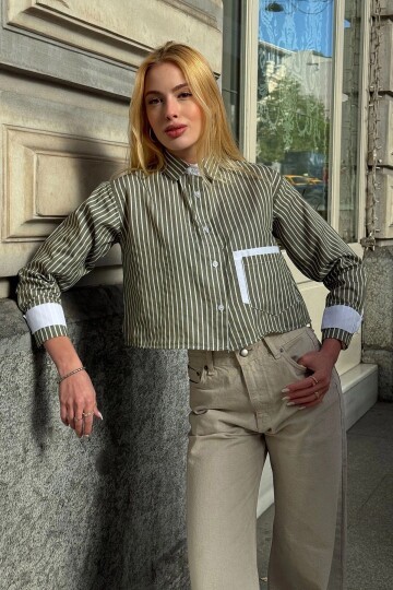 Kadın Özel Tasarım Çizgi Garni Crop Boy Uzun Kol Çift Manşetli Bluz Kısa Gömlek