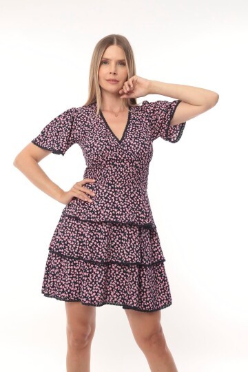 Kadın Pembe Çiçekli V Yaka Katlı Etekli Siyah Spor Şık Elbise