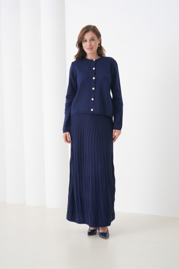 Kadın Pileli Etek Kazağı Düğmeli Tesettüre Uygun Örgü Triko Etekli Ceket Takım