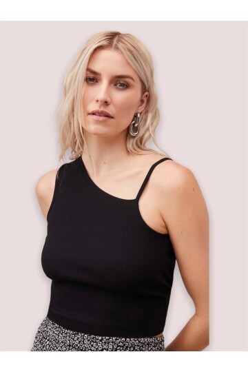 Kadın Sırtı Açık Bağlamalı Siyah Croptop