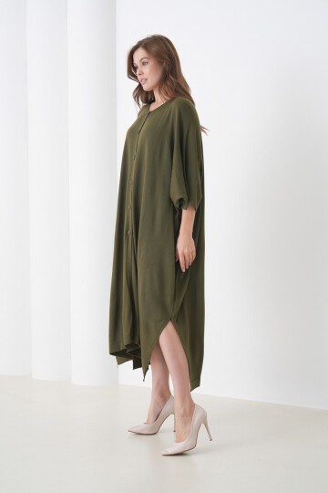 Kadın Tesettüre Uygun Önden Düğmeli Asimetrik Kesim Yarasa Kol Şık Geniş Kalıp Panço Ceket