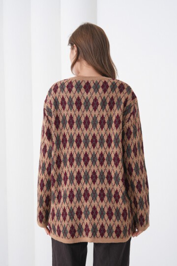 Kadın Tesettüre Uygun Önden Düğmeli CepliUzun Kol Şık Geniş Kalıp Desenli Triko Ceket