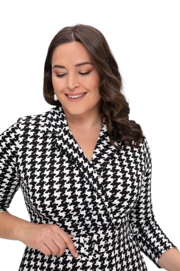 Kadın Truvakar Kol Gömlek Yaka Kemerli Kazayağı Desenli Çan Etekli