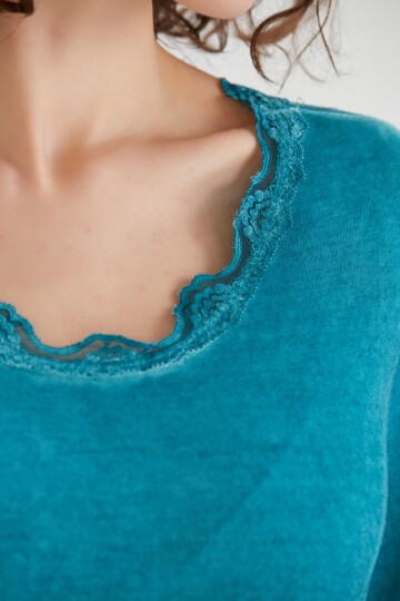 Kadın Turkuaz Mavi Dantel Detaylı Uzun Kol Curve Spor Şık Bluz Tunik