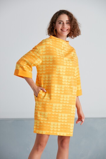 Kadın Turuncu Sarı Geometrik Desenli Oversize Büyük Beden Curve Spor Şık Elbise