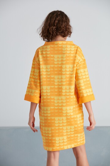 Kadın Turuncu Sarı Geometrik Desenli Oversize Büyük Beden Curve Spor Şık Elbise