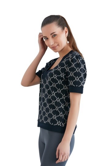 Kadın V Yaka Desenli Yarım Kol Triko Süveter Bluz