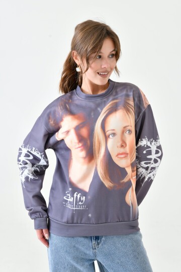 Kadın Yüz Baskılı Oversize Geniş Kalıp Desenli Curve Sweatshirt