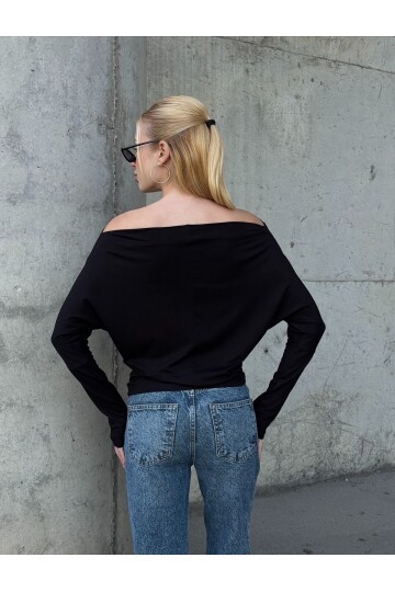 Kadın Kayık Yaka Full Esnek Asimetrik Kesim Comfort Spor Şık Tasarım Yumoş Bluz