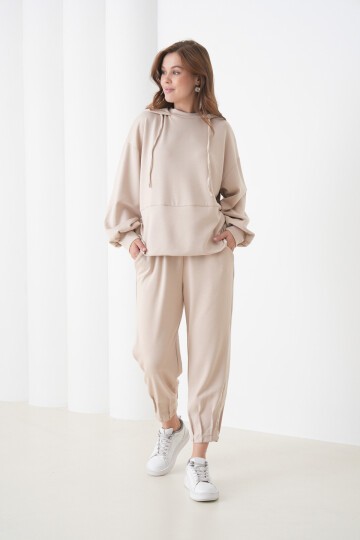 Kadın Oversize Kapüşonlu Sweatshirt Pileli Tasarım Pantolonlu Tesettüre Uygun Eşofman Takımı