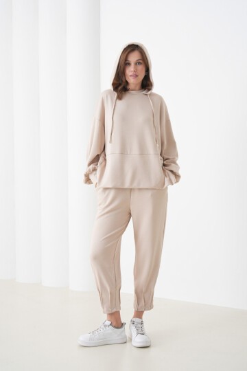 Kadın Oversize Kapüşonlu Sweatshirt Pileli Tasarım Pantolonlu Tesettüre Uygun Eşofman Takımı