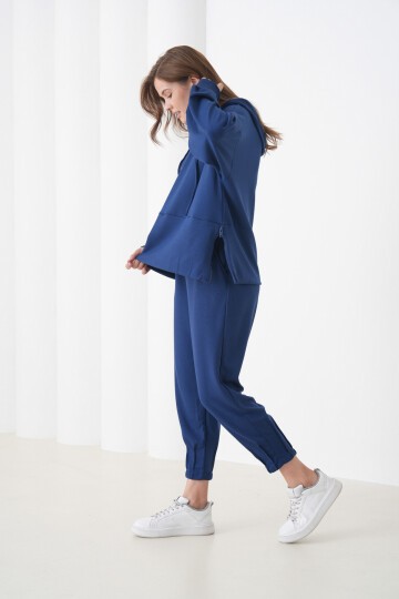 Kadın Oversize Kapüşonlu Sweatshirt Pileli Tasarım Pantolonlu Tesettüre Uygun Eşofman Takımı