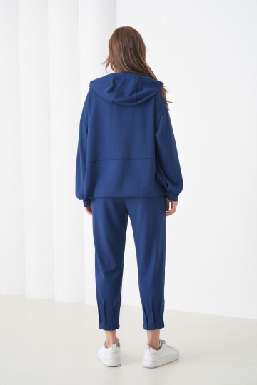 Kadın Oversize Kapüşonlu Sweatshirt Pileli Tasarım Pantolonlu Tesettüre Uygun Eşofman Takımı