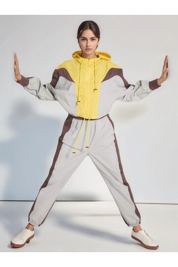 Kadın Salaş Fermuarlı Croplu Kapşonlu Sweatshirt Lastik Paça Spor Şık Eşofman Takımı