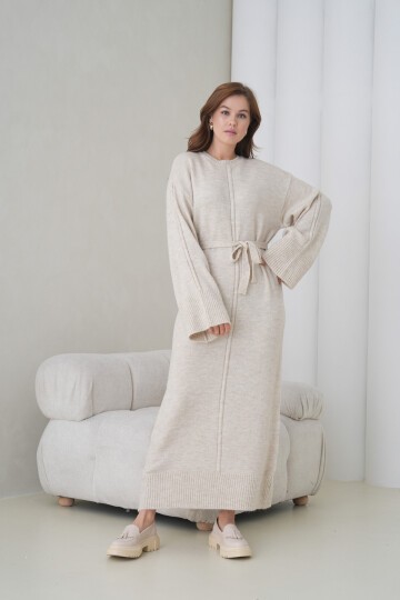 Kadın Uzun Kol Bisiklet Yaka Tesettüre Uygun Dokulu Kuşaklı Triko Spor Şık Maxi Boy Uzun Elbise