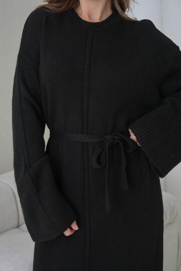 Kadın Uzun Kol Bisiklet Yaka Tesettüre Uygun Dokulu Kuşaklı Triko Spor Şık Maxi Boy Uzun Elbise