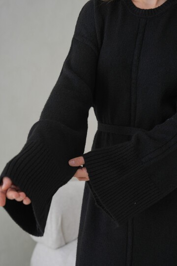 Kadın Uzun Kol Bisiklet Yaka Tesettüre Uygun Dokulu Kuşaklı Triko Spor Şık Maxi Boy Uzun Elbise