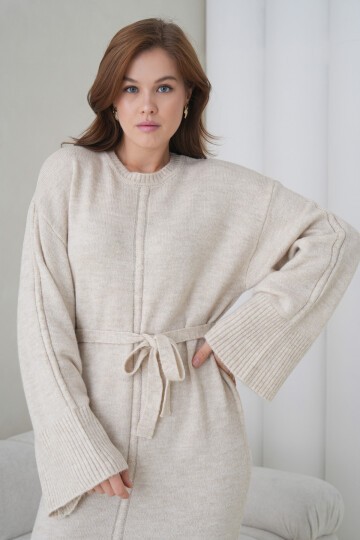 Kadın Uzun Kol Bisiklet Yaka Tesettüre Uygun Dokulu Kuşaklı Triko Spor Şık Maxi Boy Uzun Elbise