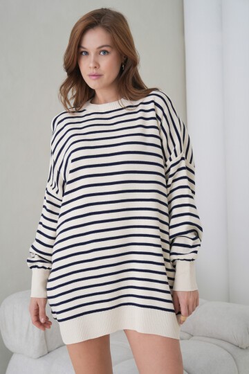 Kadın Uzun Kol Bisiklet Yaka Tunik Boy Çizgili Oversize Şık Kışlık Triko Kazak Elbise