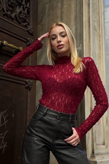 Kadın Yarım Balıkçı Yaka Full Esnek Dantel Bürümcük Spor Şık Tasarım Gece Bluzu