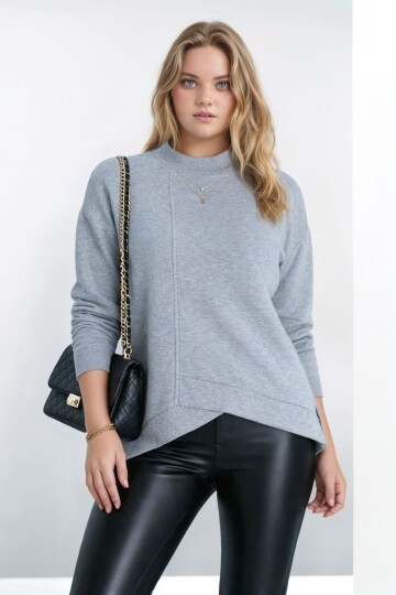 Kadın Yarım Dik Yaka Asimetrik Kesim Uzun Kol Büyük Beden Curve Sweatshirt