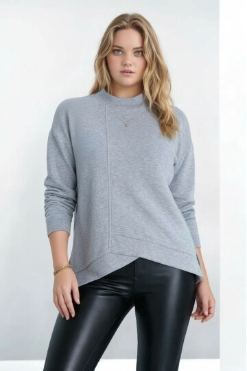 Kadın Yarım Dik Yaka Asimetrik Kesim Uzun Kol Büyük Beden Curve Sweatshirt