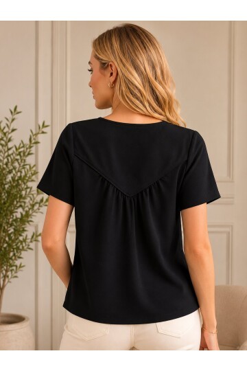 Kadın V Yaka Kısa Kol Omuz ve Sırt Pileli Tasarım Detay Yazlık Tshirt Bluz